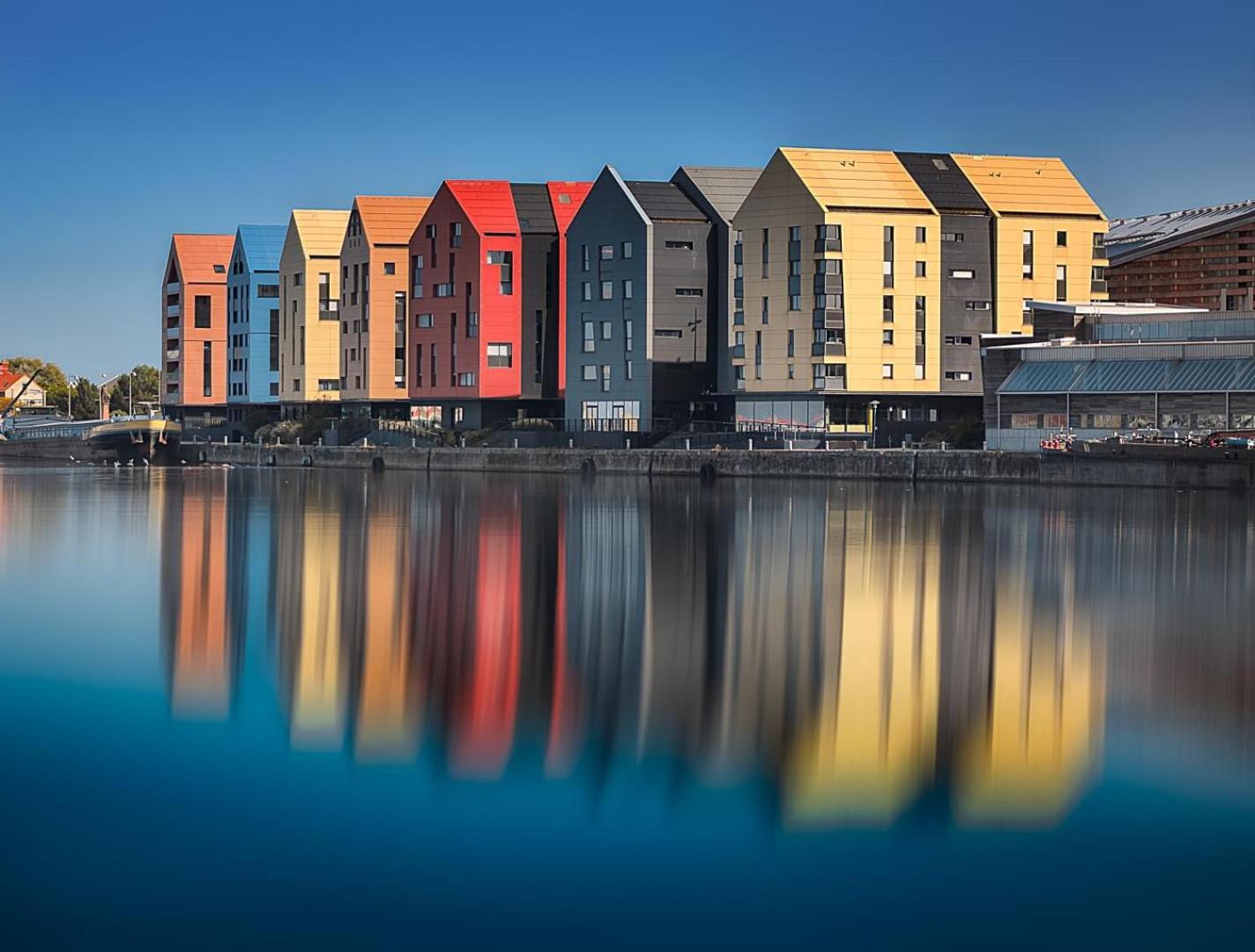 Charme Des Quais, Proche Centre Et Plage ダンケルク エクステリア 写真